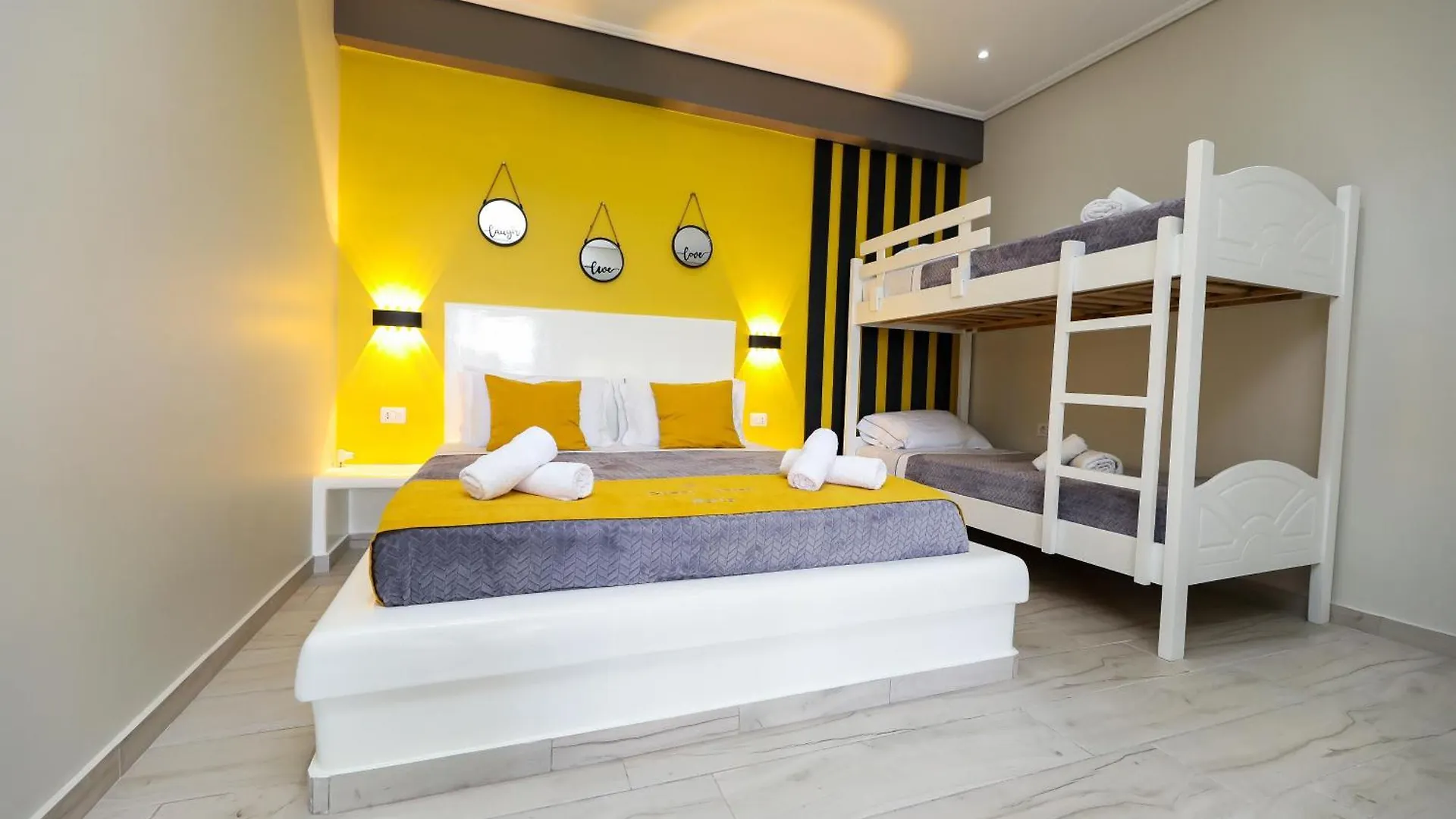Guest House Narta Влёра 0*,  Албания
