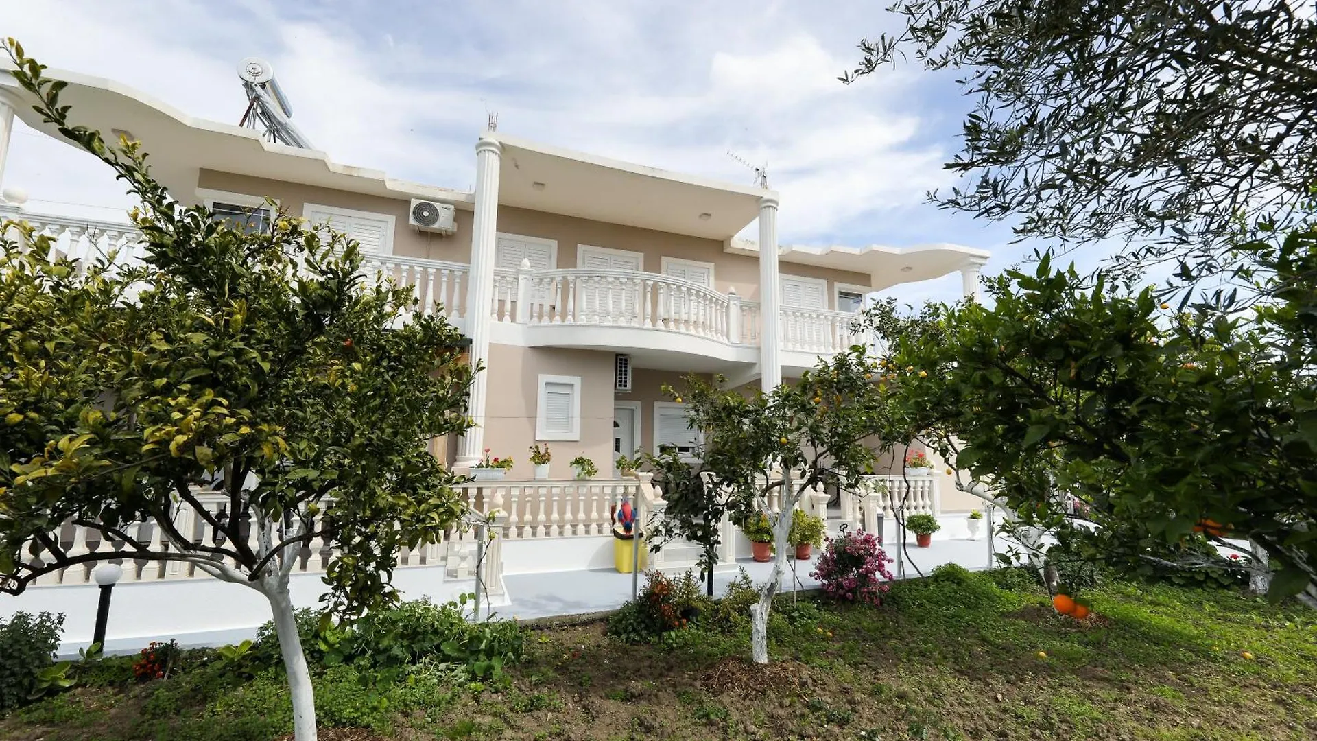 Проживание в семье Guest House Narta Влёра Албания