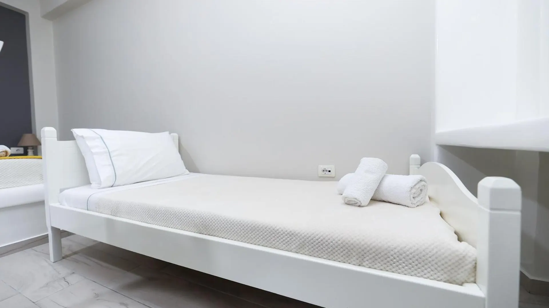 Проживание в семье Guest House Narta Влёра